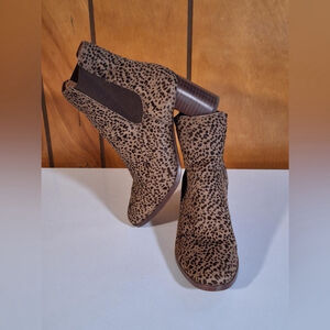 Madewell Laura Leopard Print Heeled Chelsea Boot in Spotted Calf Hair Size 7.